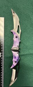 knife-120924-115x300.jpg